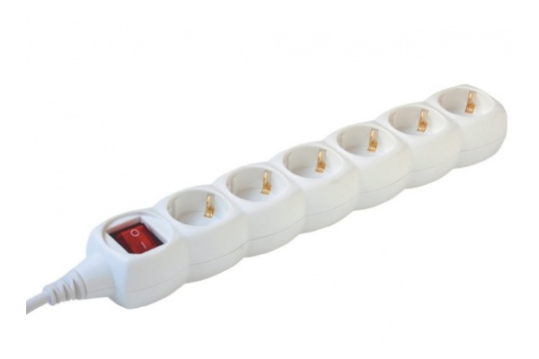 Hosszabbító elosztó 6-os 3M (kapcsolós)-1